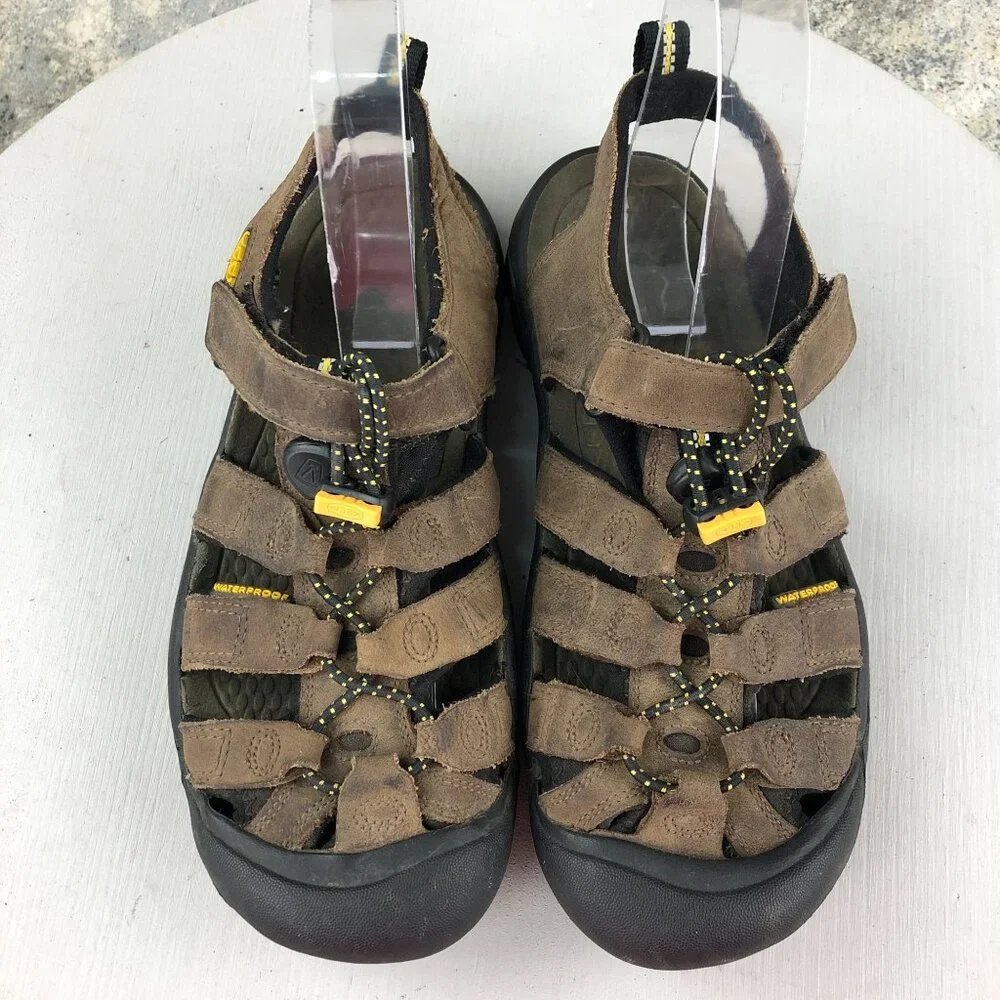 Keen Big Kids Size 4 Newport Premium Brown Leather Hook & Loop Outdoor Sandals